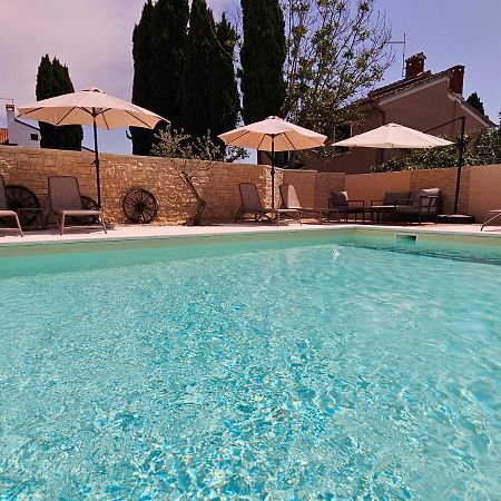 Apartmani Grzinic Rovinj Luaran gambar