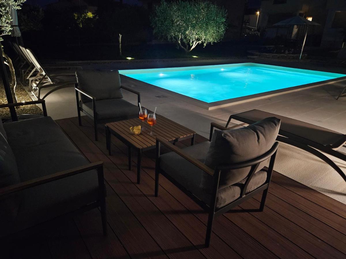 Apartmani Grzinic Rovinj Luaran gambar