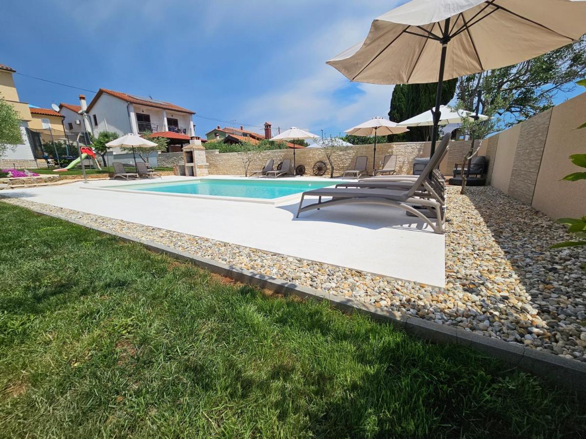 Apartmani Grzinic Rovinj Luaran gambar