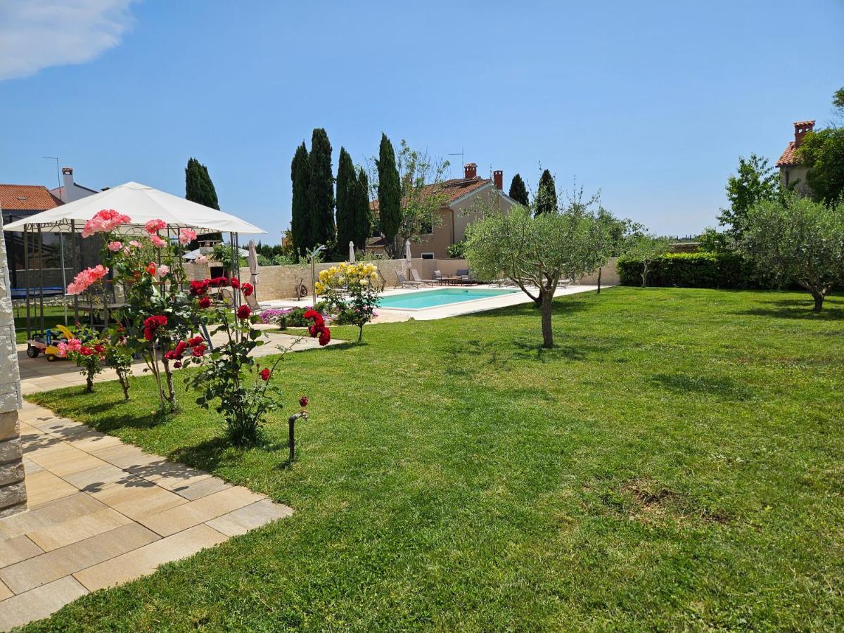 Apartmani Grzinic Rovinj Luaran gambar