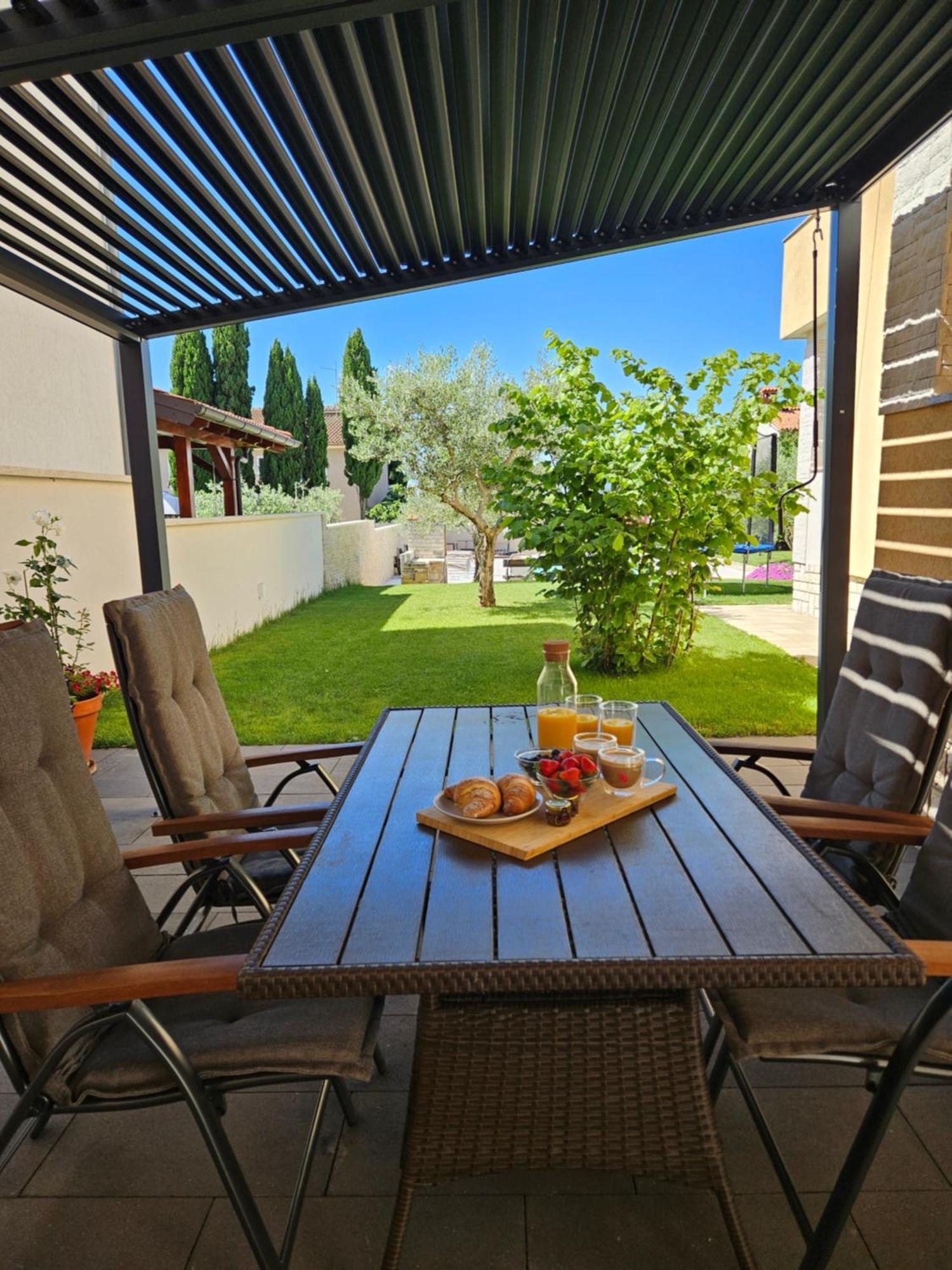 Apartmani Grzinic Rovinj Luaran gambar